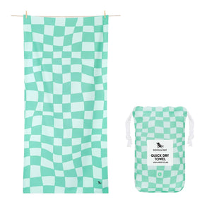 Beach Towel - Quick Dry, Sand Free - Compact, Lightweight - 100% Recycled - Includes Bag - Cabana - Whitsunday Blue - Large (160x90cm, 63x35)