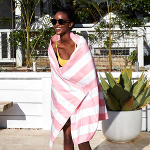 Beach Towel - Quick Dry, Sand Free - Compact, Lightweight - 100% Recycled - Includes Bag - Cabana - Whitsunday Blue - Large (160x90cm, 63x35)