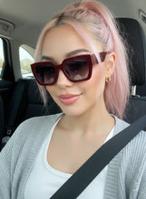 Load image into Gallery viewer, Fashionable Square Sunglasses Simple Classic Design Versatile for Multiple Scenarios