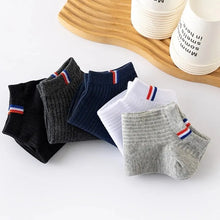 Load image into Gallery viewer, 5 Pairs Men&#39;s Boat Socks: Summer Breathable Sweat Absorbing Casual Blending