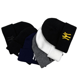 Unisex WY Letter Embroidered Beanie - Warm Autumn Winter Hat for Men & Women