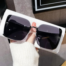 Load image into Gallery viewer, 2025 New Fashion Cool Sunglasses Women Luxury Brand Letters Anti Strong Light Vintage Rimless Sun Glasses Ladies Gafas UV400