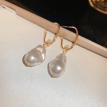 Load image into Gallery viewer, Imitation Pearl Earrings For Women Heart Round Stud Earrings Elegant Love Ear Stud Party Wedding Jewelry Valantine Day Gifts