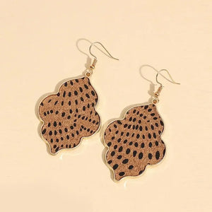 Fashionable Oversized Hoop Earrings Leopard Print Pendant Abalone Shell Women's Jewelry