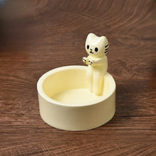 Load image into Gallery viewer, Kitten Candle Holder Cute Cat Candlestick Creative Aromatherapy Candle Holder Durable High Tempe Cartoon Candlestick Decoration