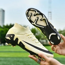 Load image into Gallery viewer, New Men Training Shoes Professional Soccer Shoes Football Boots Soccer Cleats High-quality Ultralight Outdoor Match Non-Slip