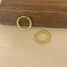 Load image into Gallery viewer, 6-15mm Stainless Steel Earring Minimalist Classic Round Gold Color Earring for Women Men Tiny Huggie Hoop Rock  Jewelry Gift
