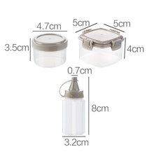 Load image into Gallery viewer, 4pcs Plastic Sauce Squeeze Bottle Mini Seasoning Box Salad Dressing Containers Outdoor Portable Barbecue Spice Jar Kitchen Tool