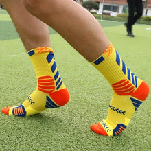Load image into Gallery viewer, 3Pairs Sport Running Socks Athletic Breathable Mesh Thick Compression Basketball Socks Sweat Absorb Professional Cycling Socks
