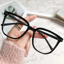 Load image into Gallery viewer, Anti-blue Light Glasses for Women with Regular Eyeglass Frame Finished Retro Flat Light Frame