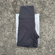 Load image into Gallery viewer, Solid Color Women Fitness Sports Short High Waist Yoga Short Leg Cycling Comprehensive Training Jog Squat Proof Internal Pocket