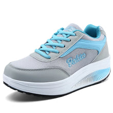 Load image into Gallery viewer, Women Sneakers Shoes Fashion WomenVulcanizedShoes HighQuality FlatsShoes WomenWalking Blatform Plus Size Zapatillas Mujer