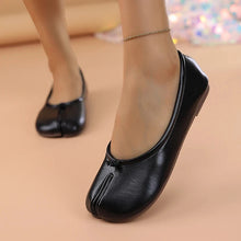 Load image into Gallery viewer, 2026 All-Season New Women's Gentle Flat Sole Flats - Bowknot Comfortable Mom Shoes, Multiple Options Available Casual Shoes