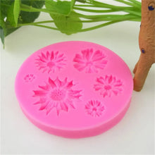 Load image into Gallery viewer, 3D Flower Silicone Mold! Fondant, Cake, Candy, Chocolate