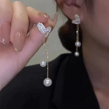 Load image into Gallery viewer, 2 Women's Silver Needle Bow Studded With Diamond Pearl Earrings, Fashionable And Niche Design, High-end And Refreshing Earrings