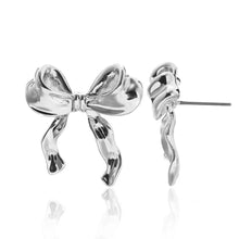 Load image into Gallery viewer, Vintage Summer Starfish Stainless Steel Stud Earrings For Women Simple Star Shell Earrings Stud Ocean Party Jewelry Gift 2025