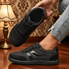 Load image into Gallery viewer, Women's Sneakers Barefoot Casual Wide Last Fashionable Canvas Flat Board Shoe 2025 New Wide Toe Breathable Mesh Running Shoes