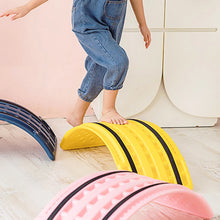 Load image into Gallery viewer, Twisting Balance Board Multifunctional Curved Wave Board Non Slip Balance Rocker Board Balance Trainer Board for Kids Children