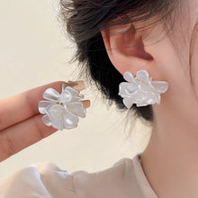 Load image into Gallery viewer, White Acrylic Flocking Three-dimensional Flowers Stud Earrings for Women Sweet Floral Girl Earring Versatile Fashion Ear Jewelry