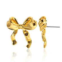 Load image into Gallery viewer, Vintage Summer Starfish Stainless Steel Stud Earrings For Women Simple Star Shell Earrings Stud Ocean Party Jewelry Gift 2025