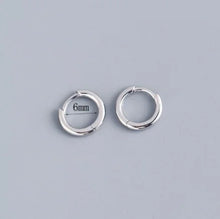 Load image into Gallery viewer, 2PCS Tiny Stainless Steel Huggie Small Hoop Earrings For Women Round Circle Punk Unisex Rock Earring Cartilage Piercing Jewelry
