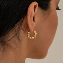 Load image into Gallery viewer, Mariasz Minimalist New Hot Sell Trendy Plated Gold Color Circle Earrings for Women Ear Hoop Earring Classic Jewelry