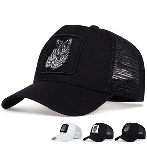 Unisex Wolf Embroidery Baseball Cap: Adjustable Sunscreen Outdoor Hat