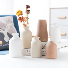 Load image into Gallery viewer, Ceramic Flower Vase Retro Table Decorative Vase Dried Flower Arrangement Pot Home Wedding Gifts Aesthetic Vase Desktop Ornament