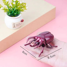 Load image into Gallery viewer, 3PCs Wind-Up Beetle Set - Creative Prankster Toy, Animated Insect Scarab for Kids&#39; Play