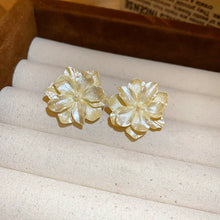 Load image into Gallery viewer, White Acrylic Flocking Three-dimensional Flowers Stud Earrings for Women Sweet Floral Girl Earring Versatile Fashion Ear Jewelry