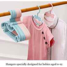 Load image into Gallery viewer, 4Pcs Children Clothes Hanger Portable Display Baby Clothing Organizer Hangers Set