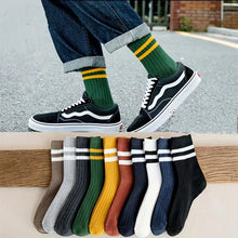 Load image into Gallery viewer, Cozy Winter Socks! Men&#39;s 5-Pack, Fun Graphics, Crew