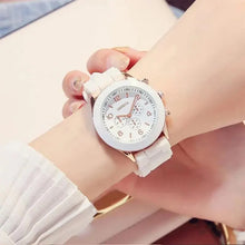 Load image into Gallery viewer, Fashion Simple Set Watches Luxury Men Women Quartz Silicone Silver Business Bracelet