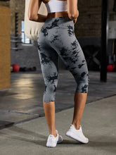 Load image into Gallery viewer, Women's High Waisted Capri Pants Super Soft Tummy Control No See Through Workout Yoga Running Athletic Push Up Gym Leggings