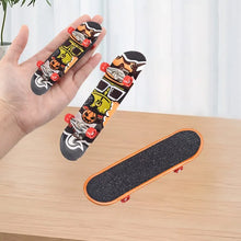 Load image into Gallery viewer, 5Pcs Alloy Finger Skateboards Pressure Relief Venting Fingertip Toys