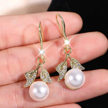 Load image into Gallery viewer, 2 Women's Silver Needle Bow Studded With Diamond Pearl Earrings, Fashionable And Niche Design, High-end And Refreshing Earrings
