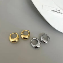 Load image into Gallery viewer, Stainless Steel Smooth Metal Chunky Hoop Earrings For Women Girls Fashion Round Circle Hoops Statement Earrings Punk Jewelry